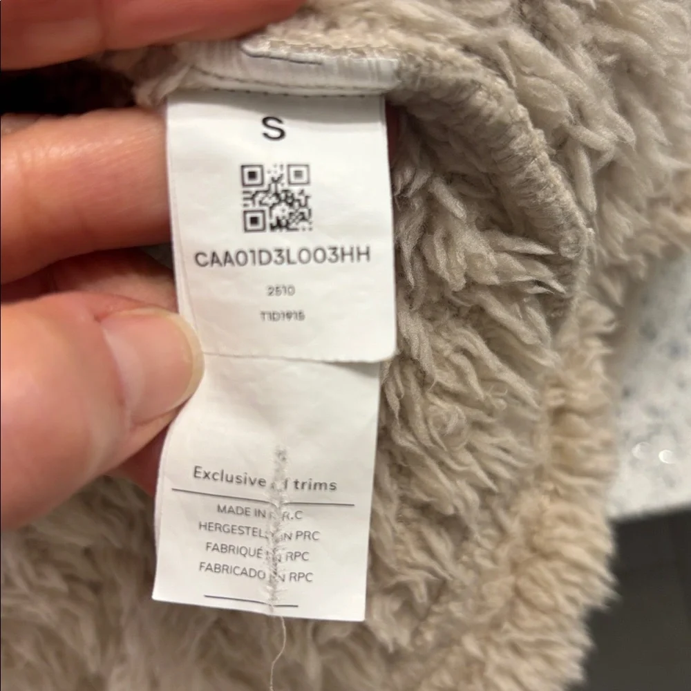 Beige Plush Long Shacket  - Women’s Cozy Teddy Jacket - Picture 5 of 5